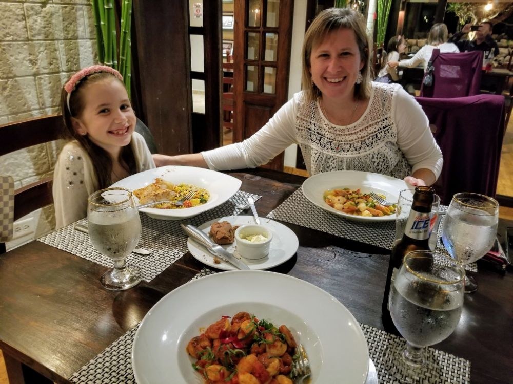 Romantic farm-to-table dining experience with wine in Boquete